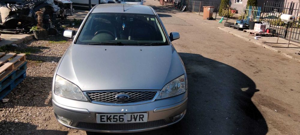 Dezmembrez Ford Mondeo MK3  GHIA 2.0 TDCi an 2006