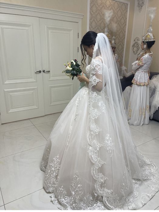 Свадебное платье