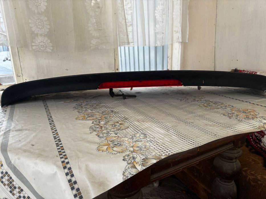 Продам сполер BMW  X 5 E 70