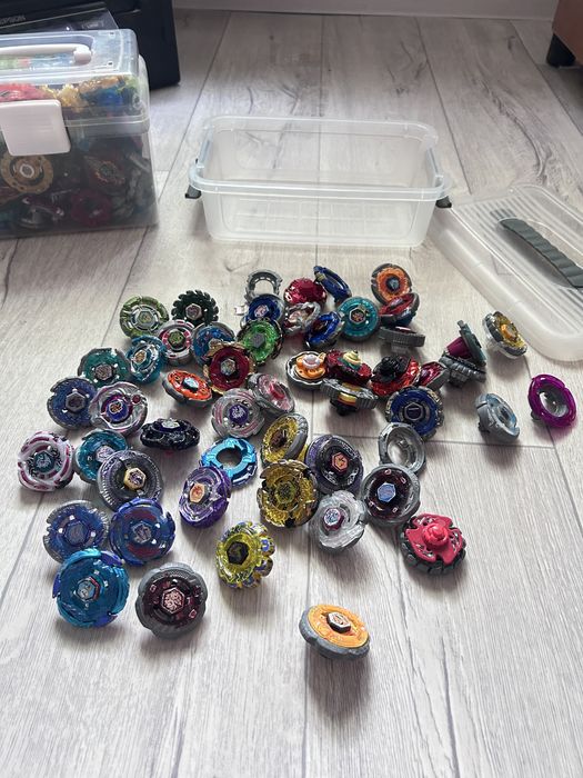 коллекция бейблейдов