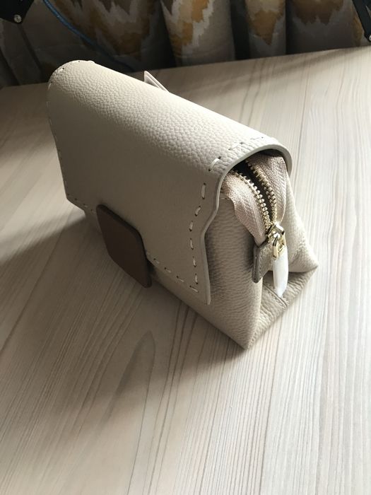 Кроссбоди женская