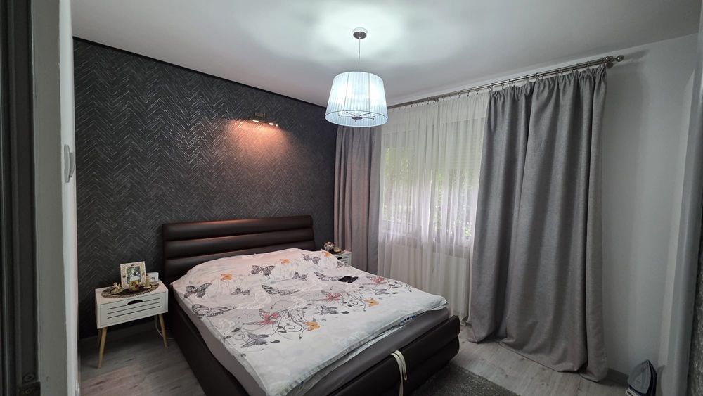 Vand apartament 2 camere