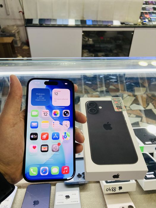 iPhone 16  128 gb black yengide 100%