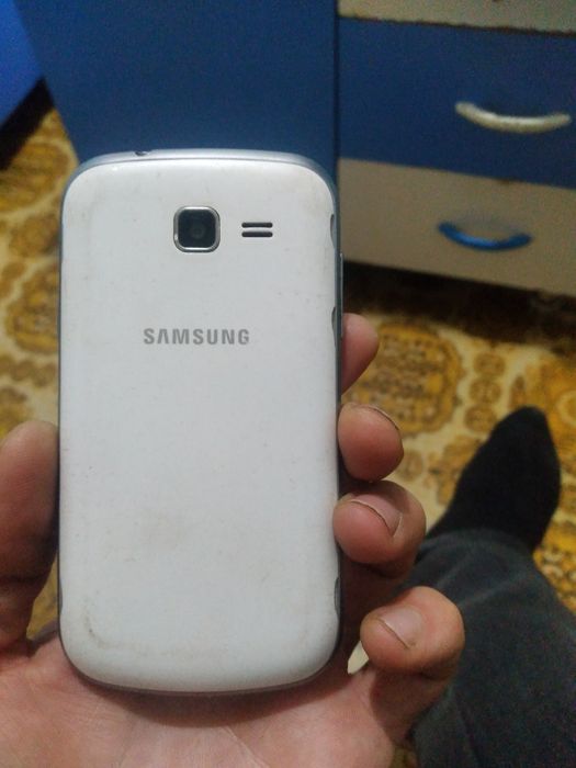 Продам самсунг s7390  самсунг i8262