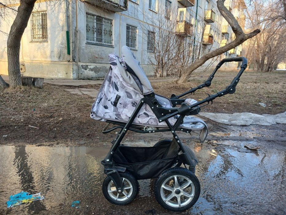 Продам десткий коляски