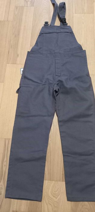 Продавам дрехи за заварчици-негорими