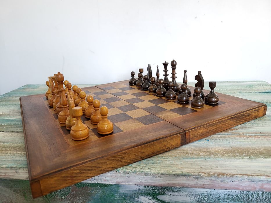 #4 Шахмат с табла