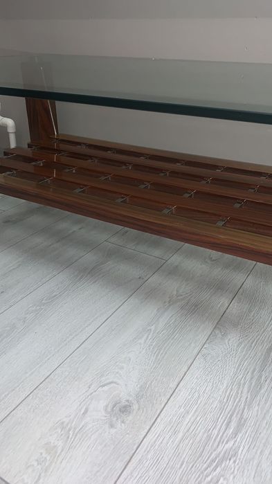 Журнальный стол стеклянный