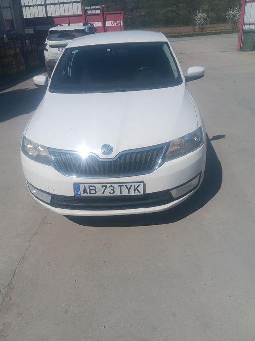 Vând skoda  rapid 1.6.D an 2014.