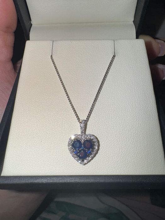 Колие с Диаманти и Сапфир