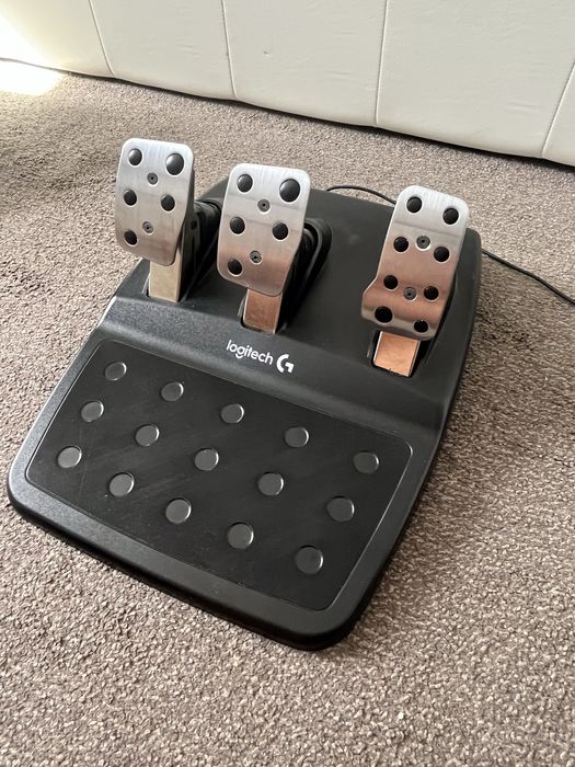 Vand volan logitech g29