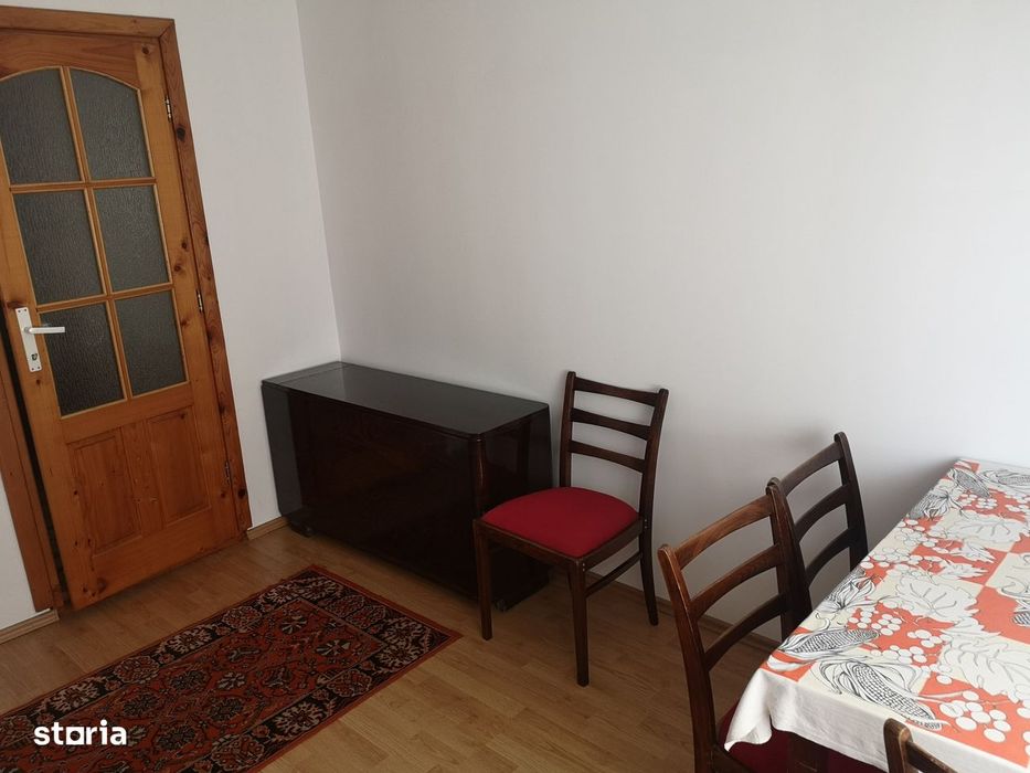 Vand casa lemn in sat Otvesti