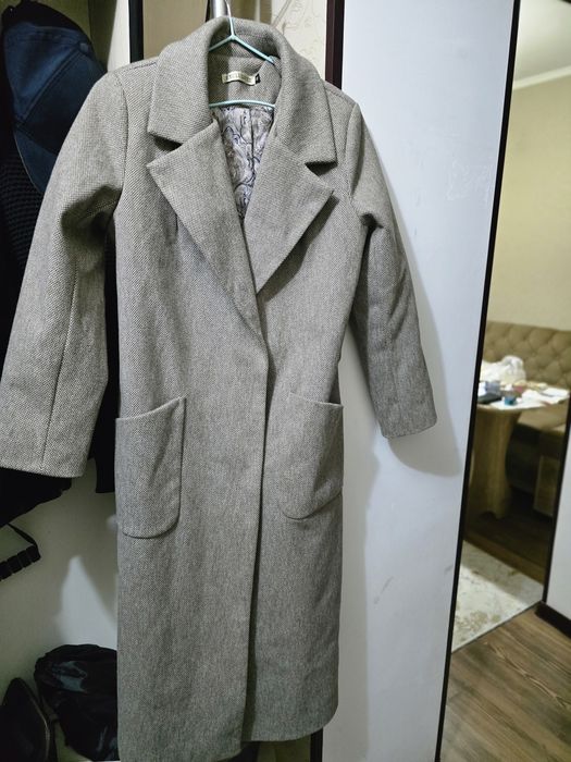 Женское пальто. Ayollar paltosi