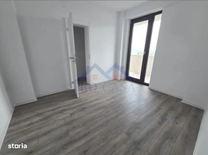Apartament cu 3 camere, bloc nou, et.1, parcare,