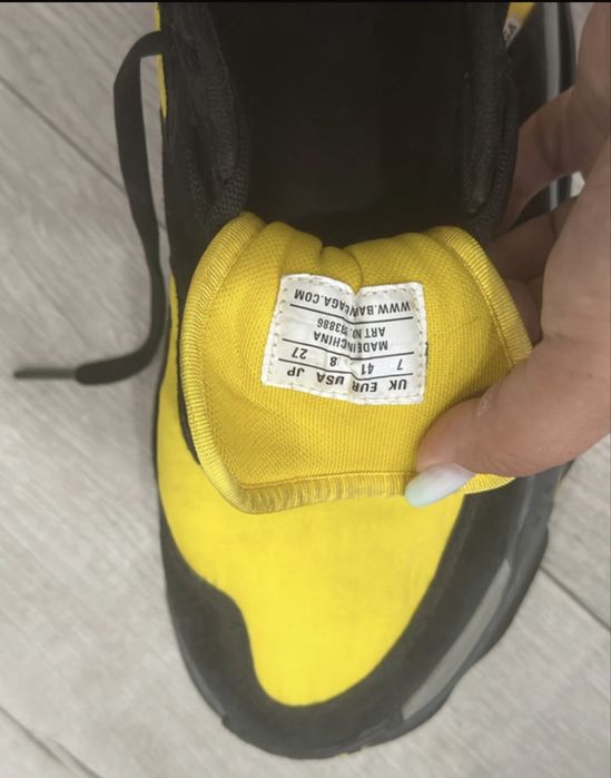 Vand Balenciaga Triple S