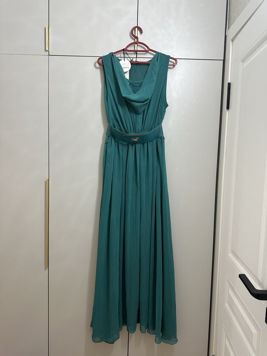 Платья и пиджаки за дешево