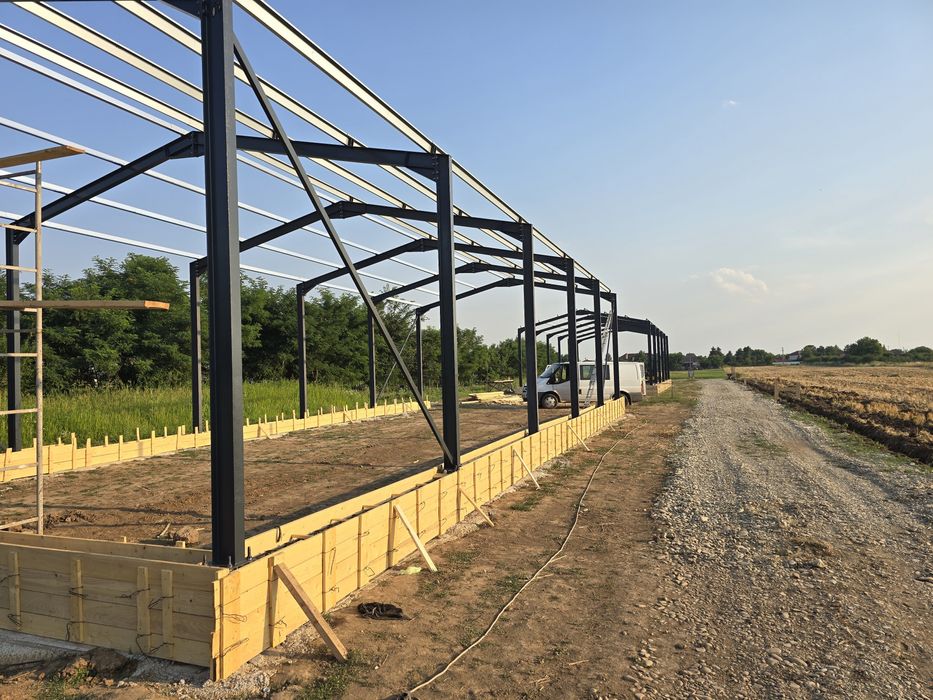 Hala in stoc Hale metalice Hale pe suruburi Hale industriale agricole