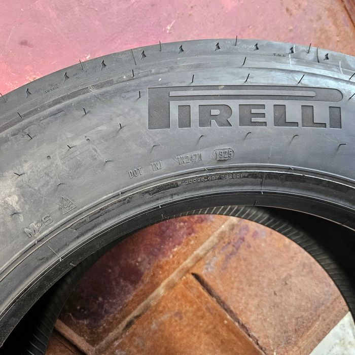 2 Нови предни гуми 355/50R22.5 Pirelli RO2 ProFuel Steer 156L DOT2025