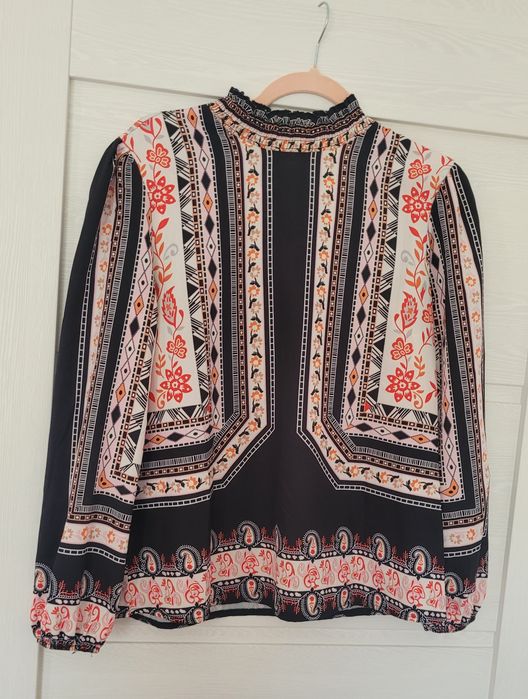Bluza, imprimeu deosebit