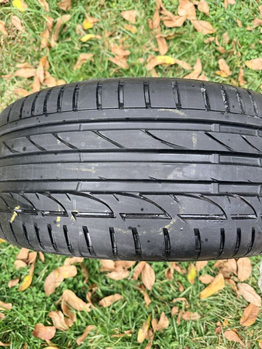 1бр гума bridgestone 255/40/19