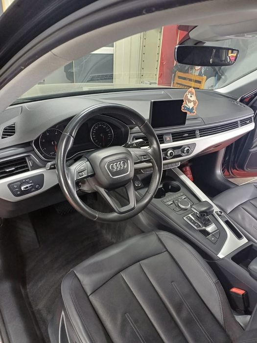 Curatare tapițerie auto