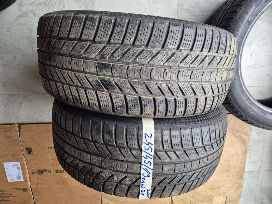 Vând cauciucuri 245/45/19 M+S 2 buc imp Germania