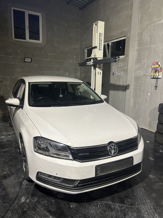 Etrieri etrier spate fata Passat b7 2014