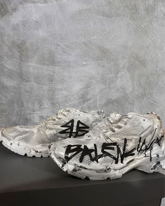 Balenciaga Runner Graffiti