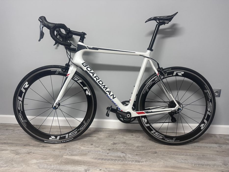 Vând cursieră carbon Boardman, mărime XL (57.5 cm)