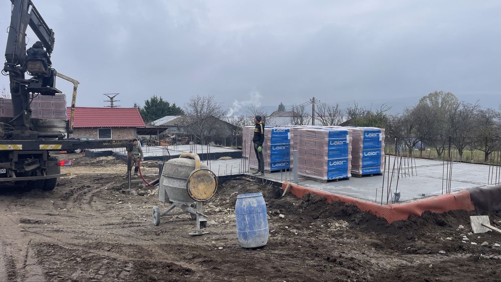 De vanzare  casa Parter cu Mansarda