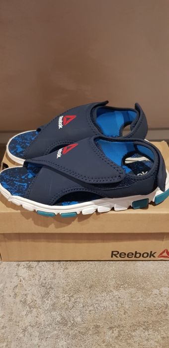 Сандали Reebok eur 32,5