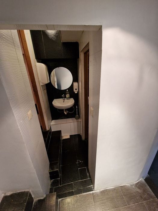 ТОП център до Сердика – 160 кв.м, 6.5м витрина, готово за ресторант и