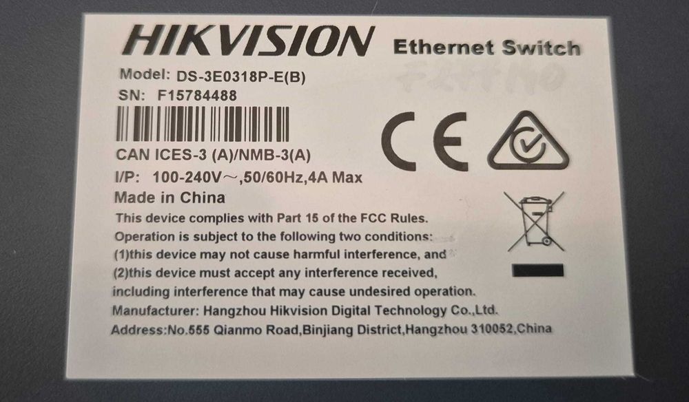 Switch Hikvision DS-3E0318P-E(B) - defect