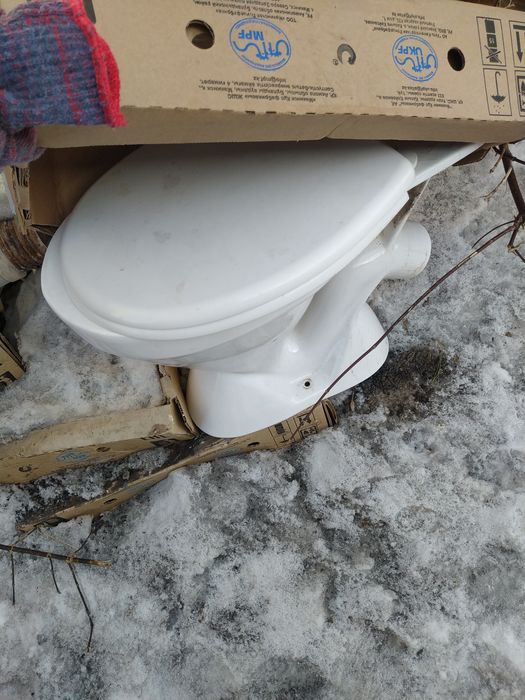 Унитаз б.у есть в наличии