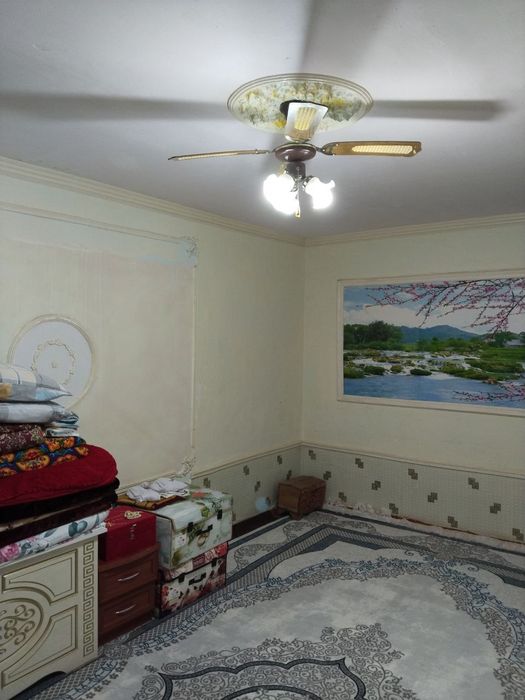 uch honalik uy  sotiladi