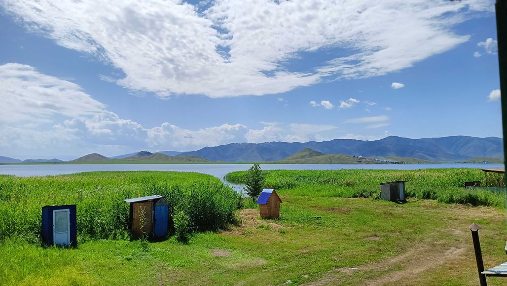 Продается дом у водоема (гараж на море)