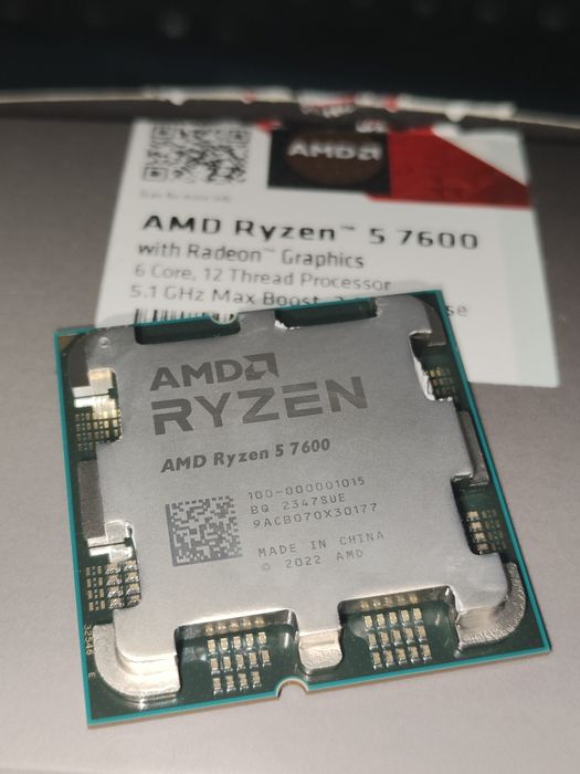 Procesor Ryzen 7600 in garantie