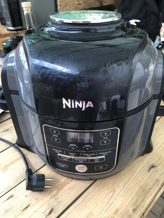 Мултикукър Ninja
