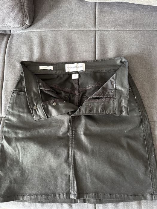 Кожанная юбка Calvin Klein S