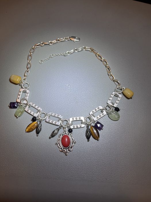 Колье с натуральными камнями