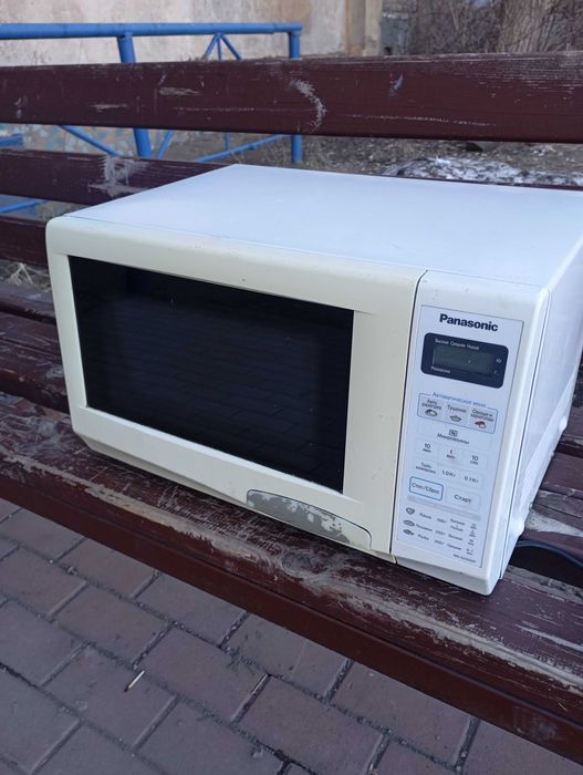 Микроволновая печь Panasonic отличная микроволновка Панасоник