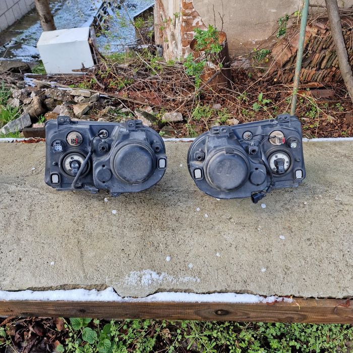 Фарове ляв десен крайслер 300с