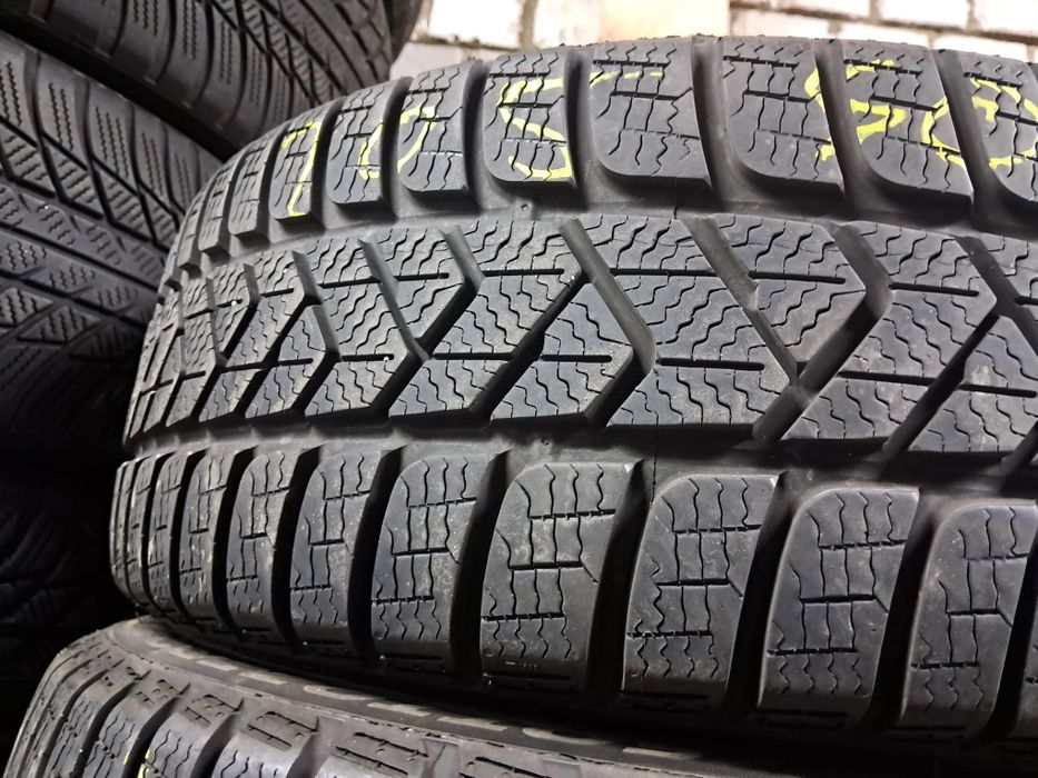 Anvelope second iarna 205 40 R18 Pirelli 2021
