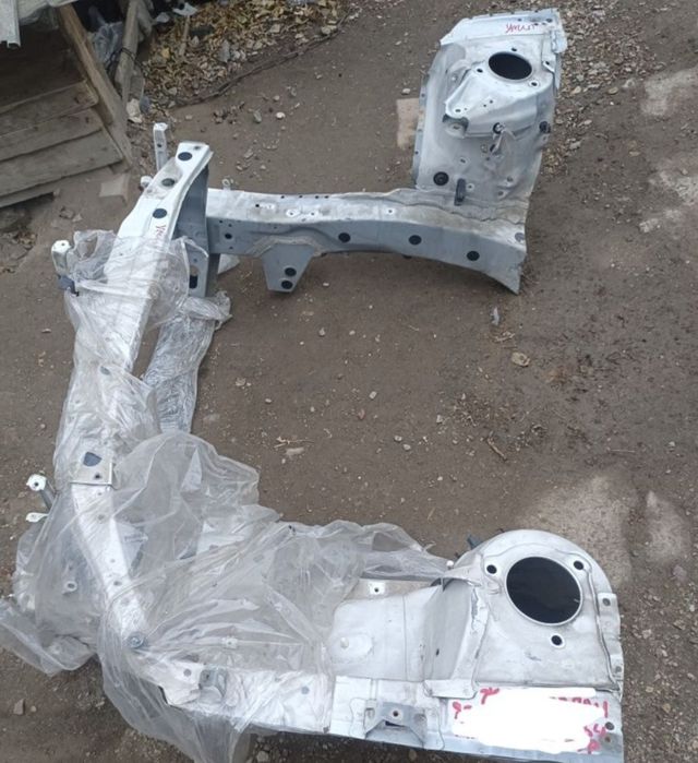 Продам морду ноускат камри 40 , 45