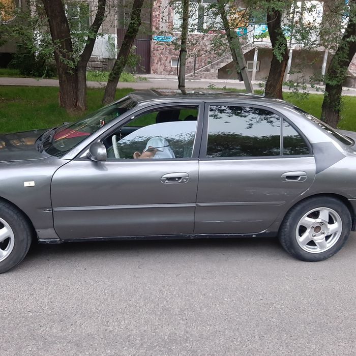 Галант Дутый 1993год