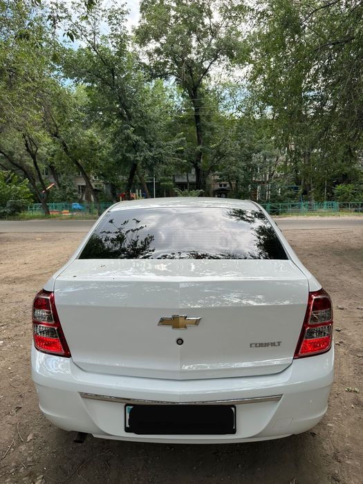 Chevrolet cobalt (кобальт)