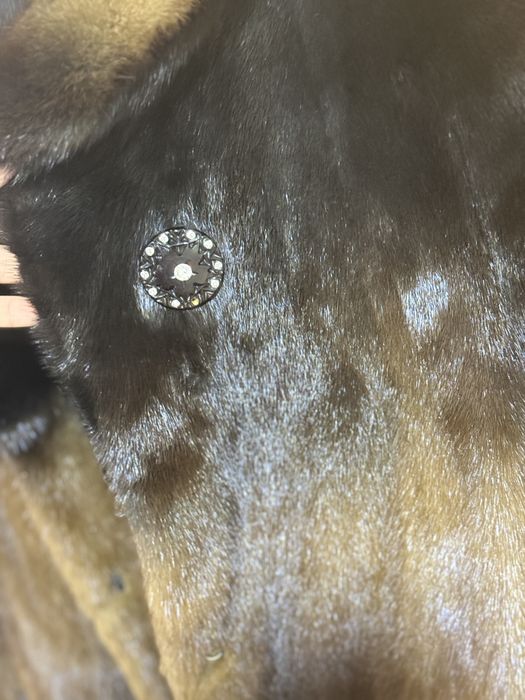 Продам шубу норковую