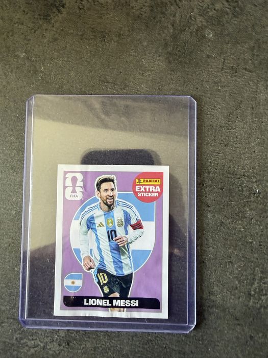 Extra Sticker Messi purple