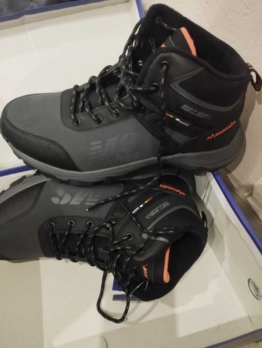 Обувки туристически