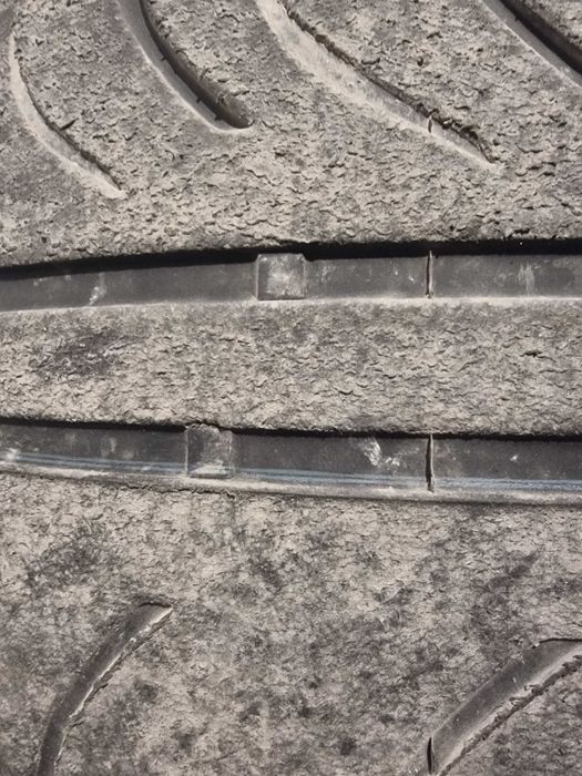 Полу сликове Zestino 275/35/18 TW240